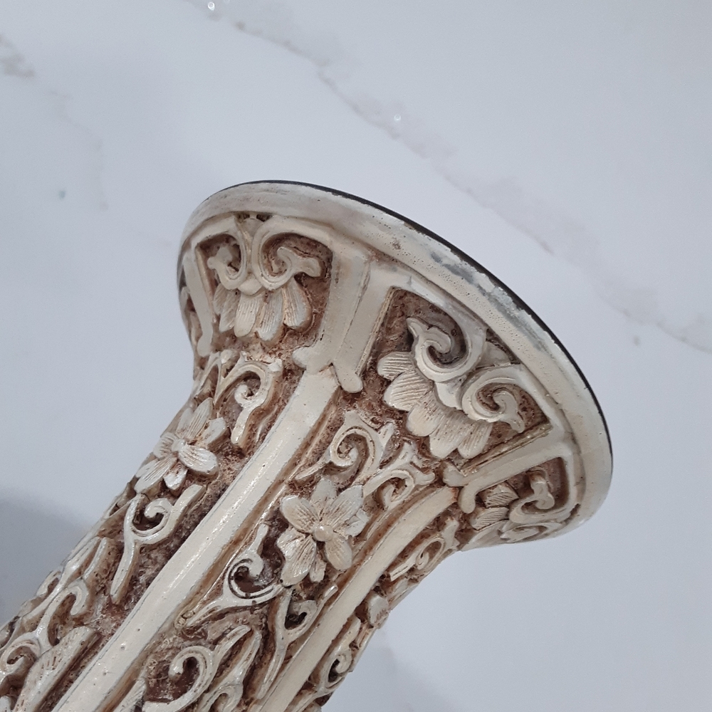 Vintage Ivory Dynasty Carved Vase - Picture 6 of 10